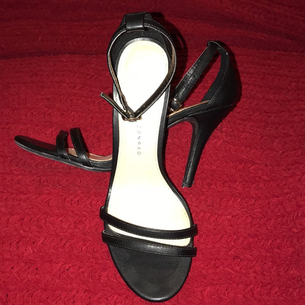LC Lauren Conrad Black Stilettos